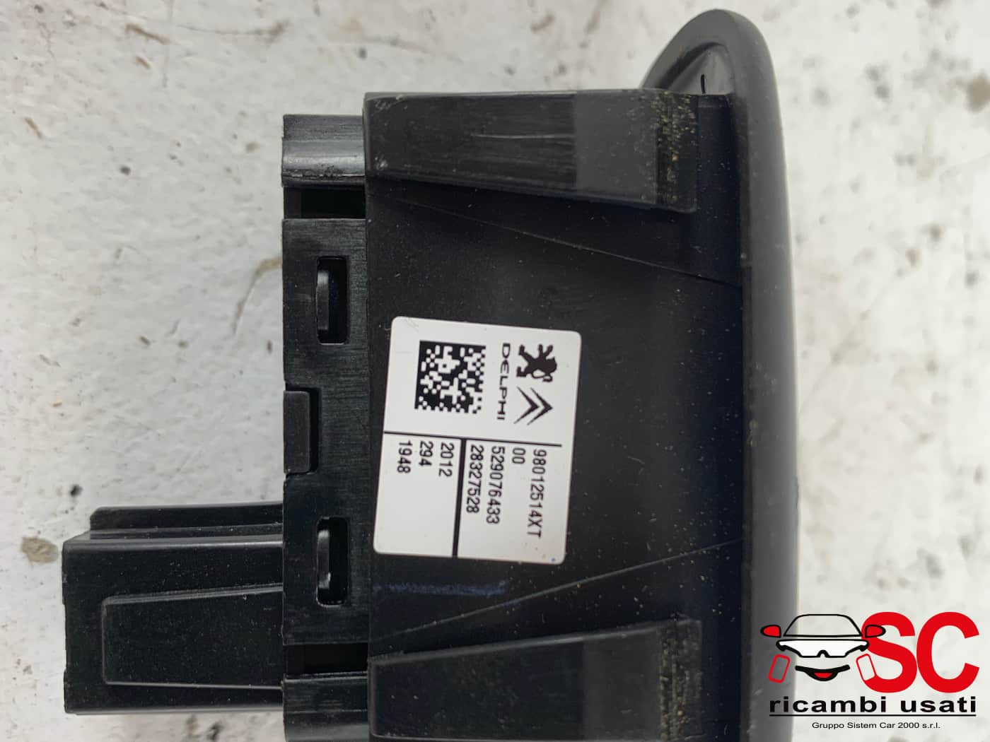 PULSANTE ALZAVETRO POSTERIORE DESTRO CITROEN C3 2° Serie 98012514XT (05>10)
