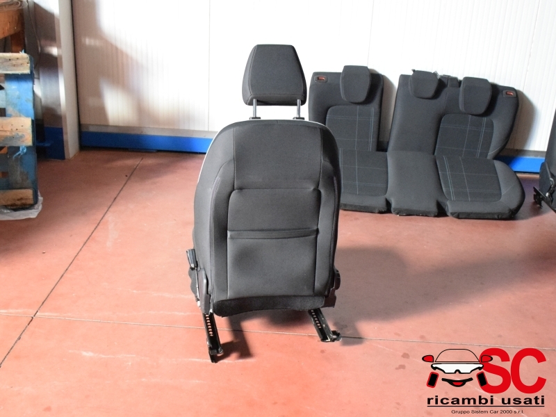 Sedili Ford Fiesta Mk7 - 36051 Sedili Ford Fiesta Mk7 - 36051