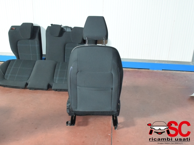 Sedili Ford Fiesta Mk7 - 36051 Sedili Ford Fiesta Mk7 - 36051