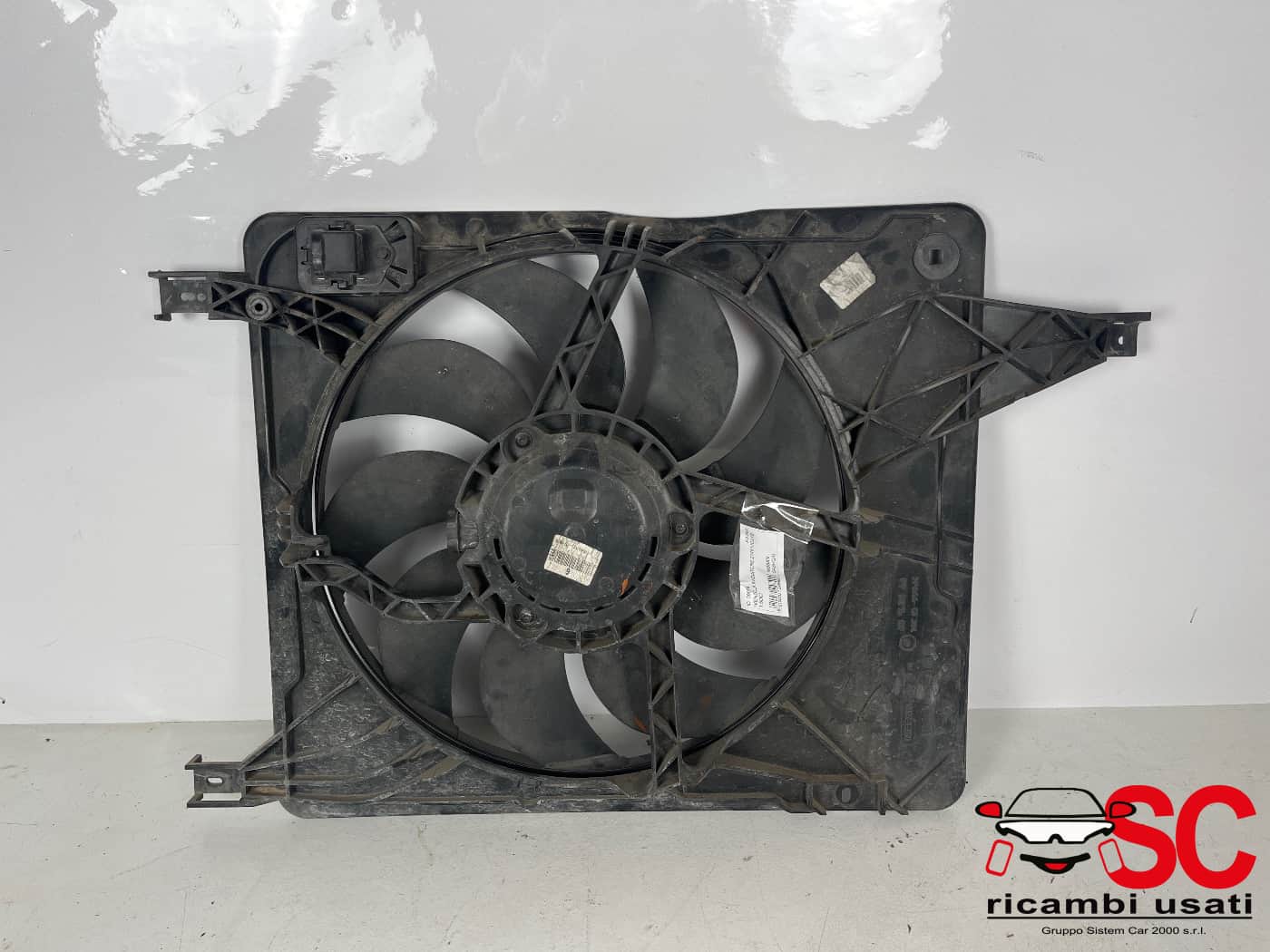 Ventola Radiatore Nissan Qashqai 21481JD21B - 39674 Ventola Radiatore Nissan Qashqai 21481JD21B - 39674