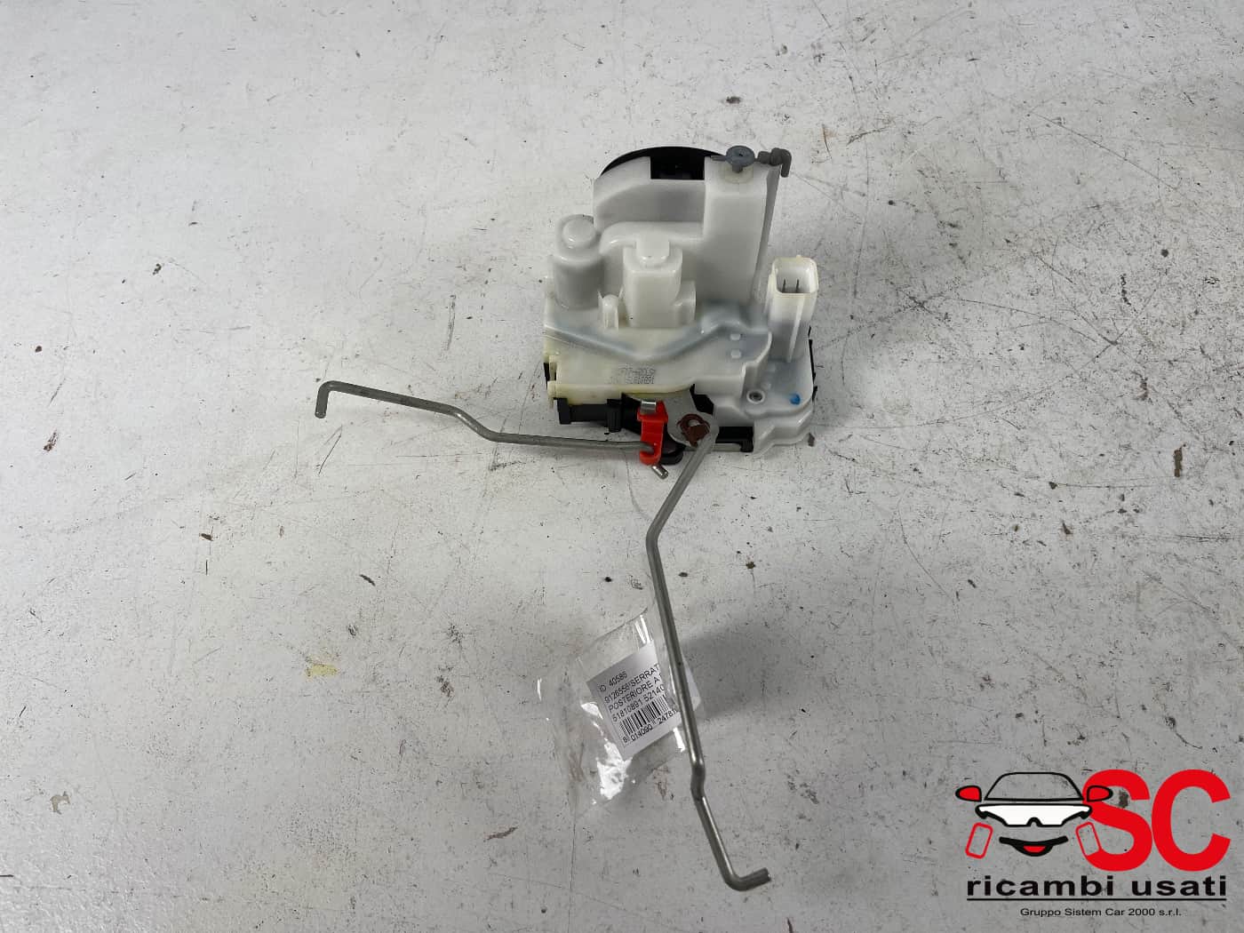 Serratura Porta A Battente Sinistra Fiat Doblo 52140879 51810891 - 40586 Serratura Porta A Battente Sinistra Fiat Doblo 52140879 51810891 - 40586