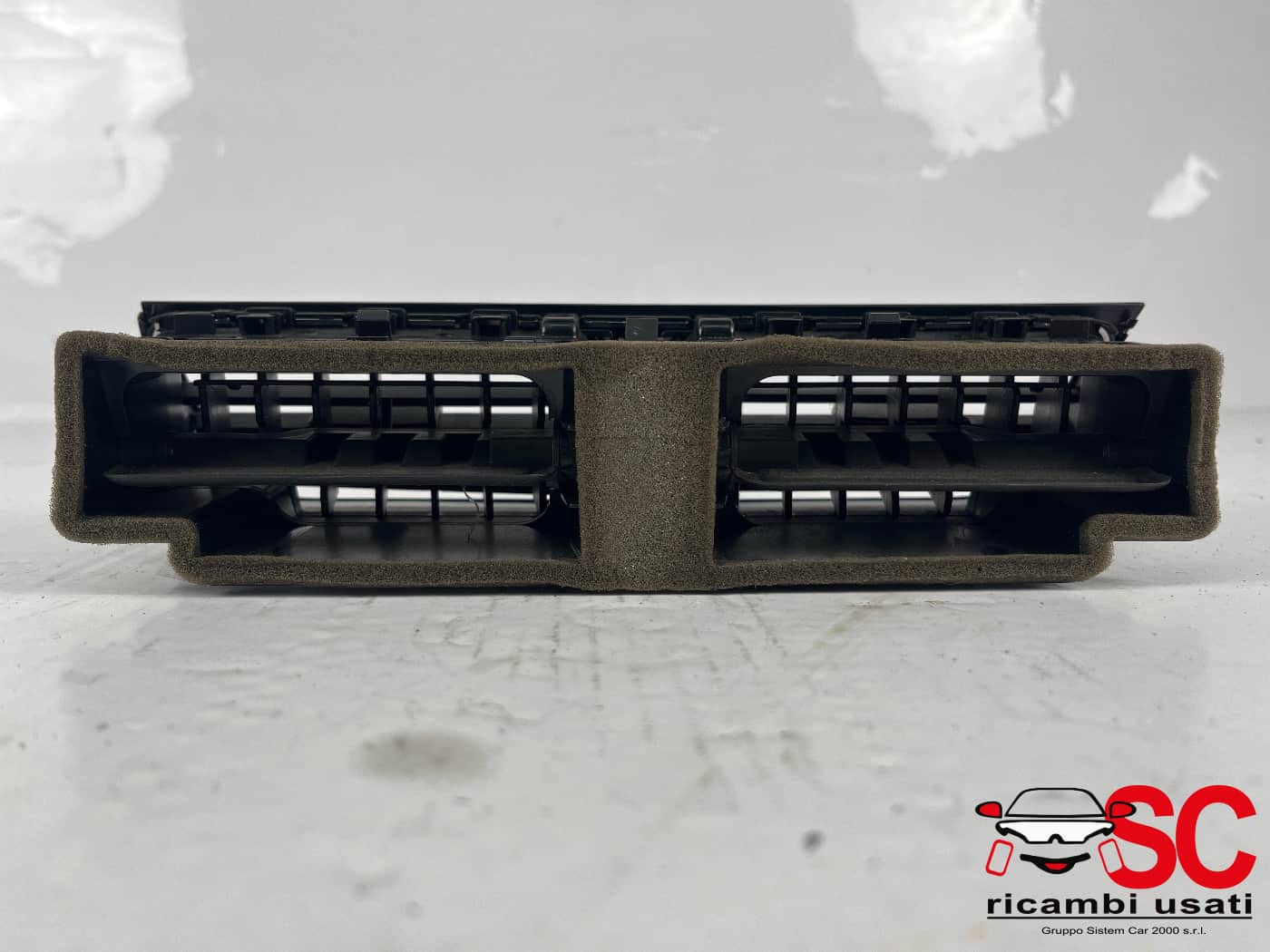 Diffusore Aria Cruscotto Centrale Audi A5 8T1820951D - 40713 Diffusore Aria Cruscotto Centrale Audi A5 8T1820951D - 40713