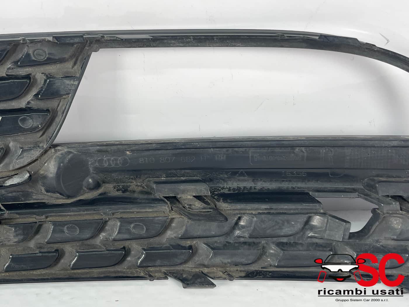 Modanatura Griglia Destra Paraurti Audi A5 8T0807682H - 40739