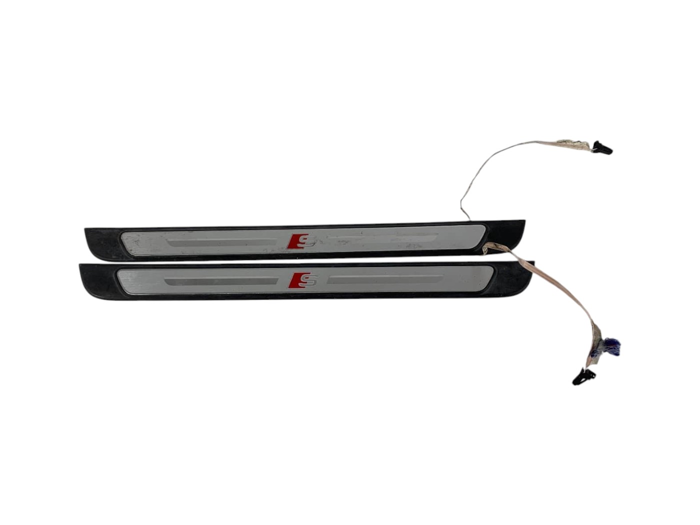 Battitacco Anteriore Audi A3 8y 8Y0947417A - 41610