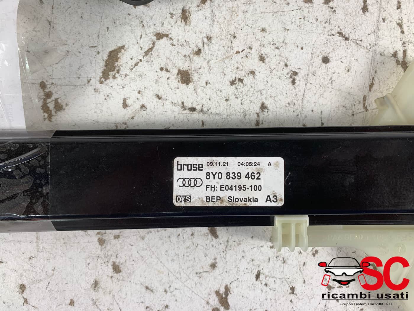 Alzavetro Posteriore Destro Audi A3 8y 8Y0839462 - 41623