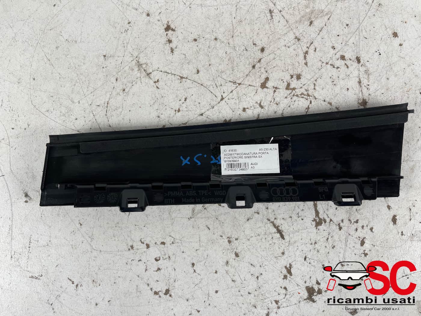 Modanatura Porta Posteriore Sinistra Audi A3 8y 8Y0839901 - 41630 Modanatura Porta Posteriore Sinistra Audi A3 8y 8Y0839901 - 41630