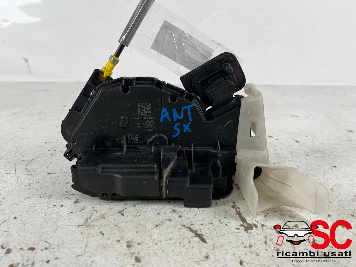 Serratura Porta Anteriore Sinistra Audi A3 8y 5TB837015C - 41655 Serratura Porta Anteriore Sinistra Audi A3 8y 5TB837015C - 41655