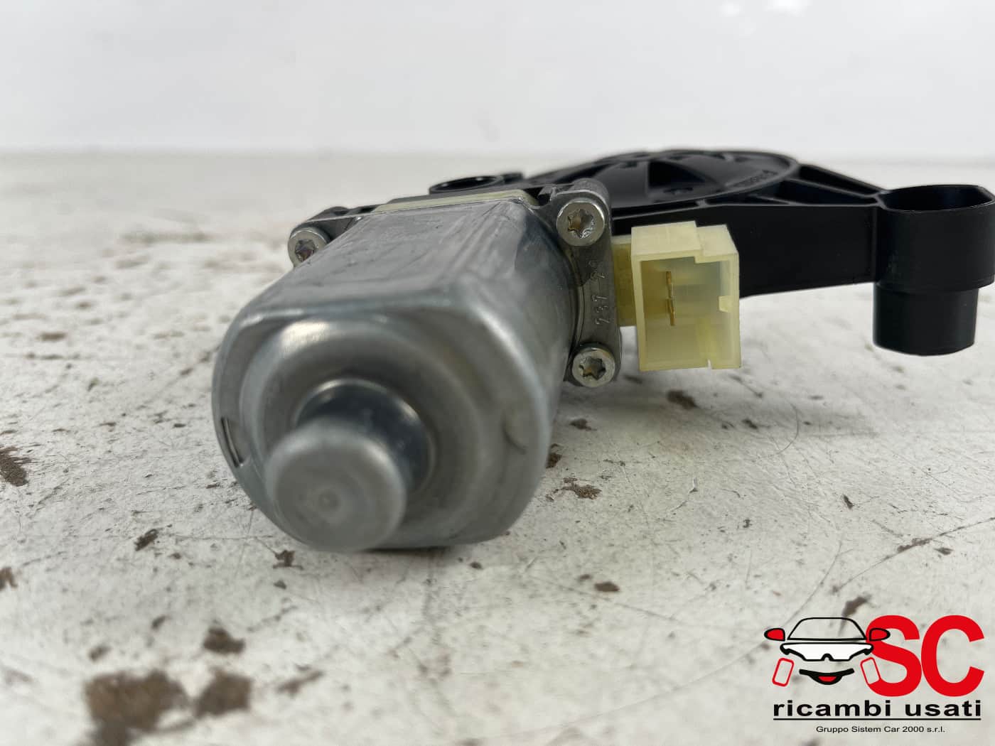 Alzavetro Anteriore Audi A3 8y 5Q0959801C - 41656 Alzavetro Anteriore Audi A3 8y 5Q0959801C - 41656