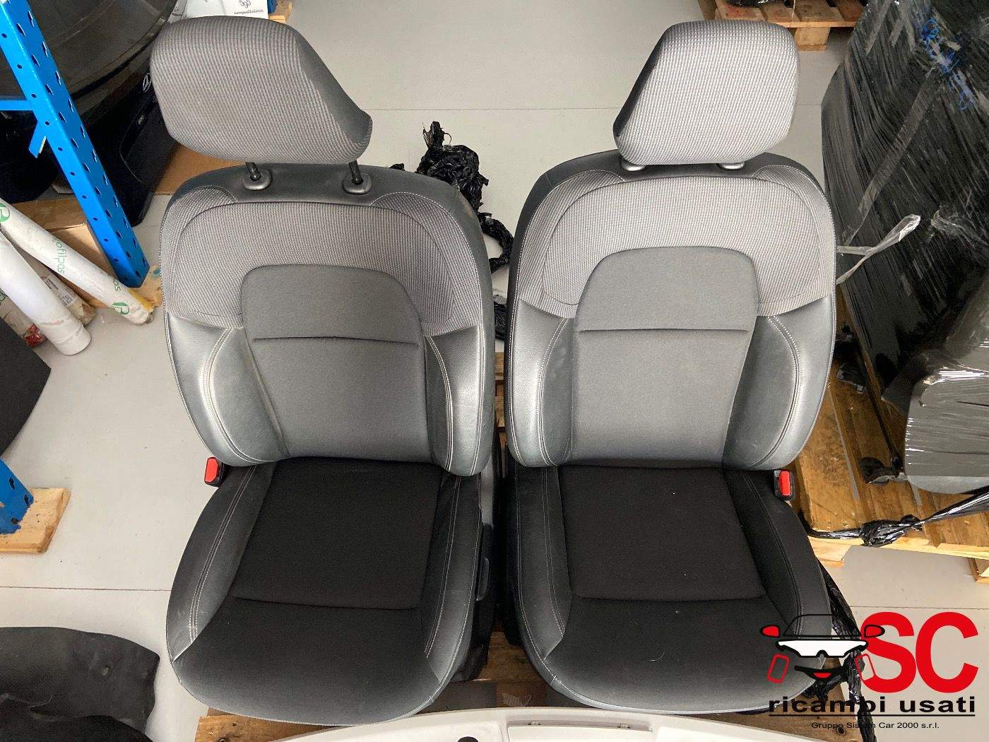 Sedili Interni Completi Renault Express - W00107 Sedili Interni Completi Renault Express - W00107
