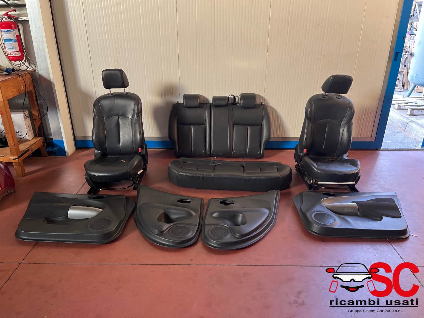 Kit Sedili E Pannelli Nissan Juke - W00429 Kit Sedili E Pannelli Nissan Juke - W00429