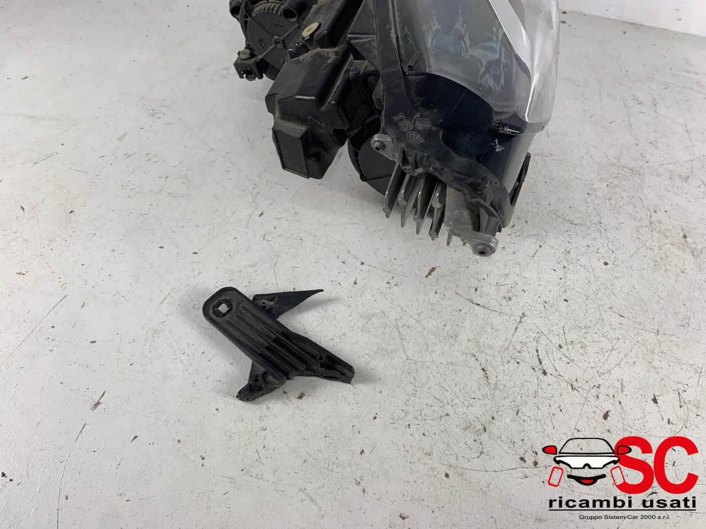 FARO ANTERIORE DESTRO OPEL Crossland Serie (X) YQ00350780 (17>)