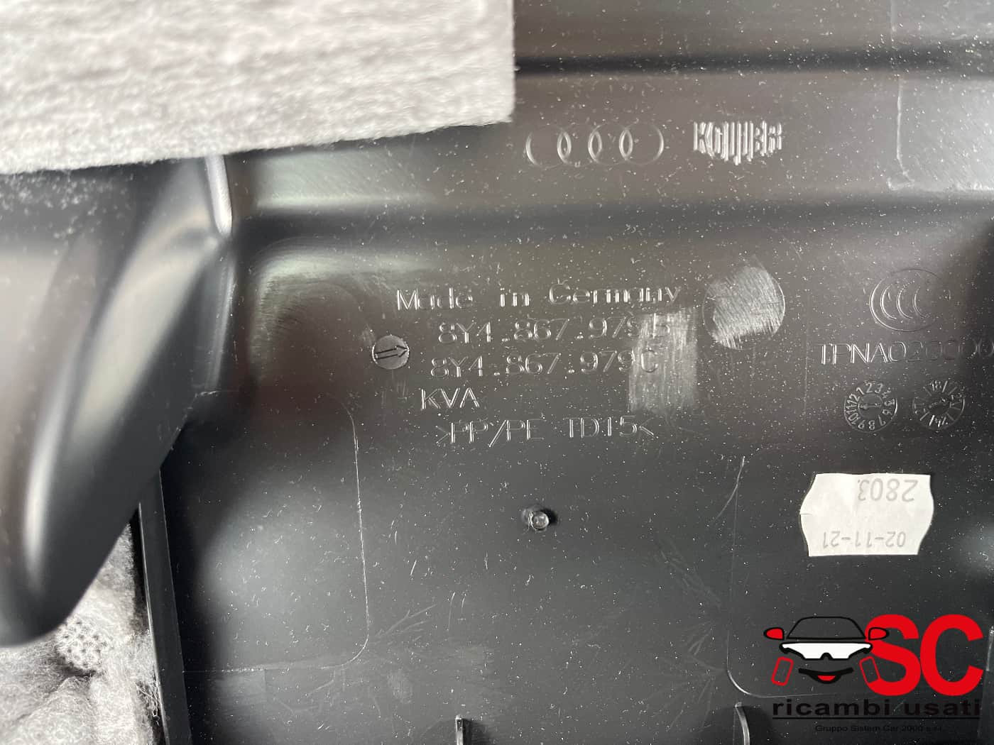 RIVESTIMENTO PLASTICA INTERNO PORTELLONE POST AUDI A3 Sportback (8YA) 8Y4867979C (19>)