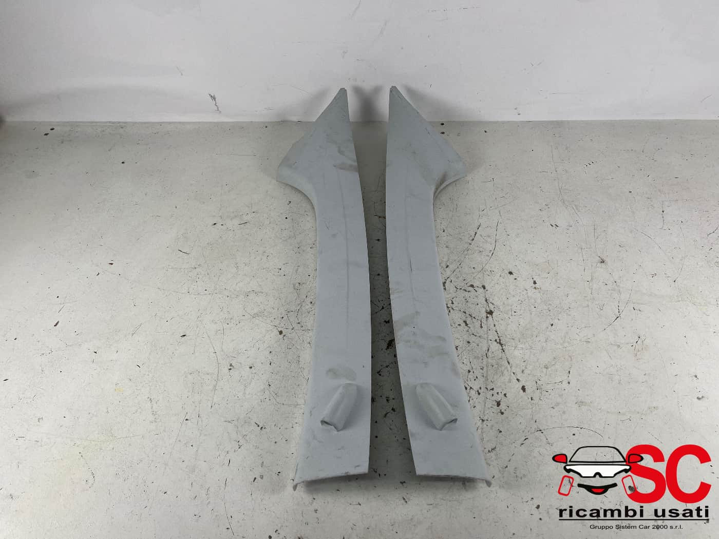RIVESTIMENTO MONTANTE ANTERIORE SX E DX PEUGEOT 2008 1° Serie 9673750577 (13>)