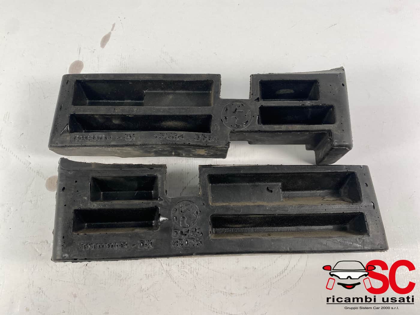 Isolamento Griglia Sottoparabrezza Alfa Stelvio 50557574 50553162 - 42391 Isolamento Griglia Sottoparabrezza Alfa Stelvio 50557574 50553162 - 42391