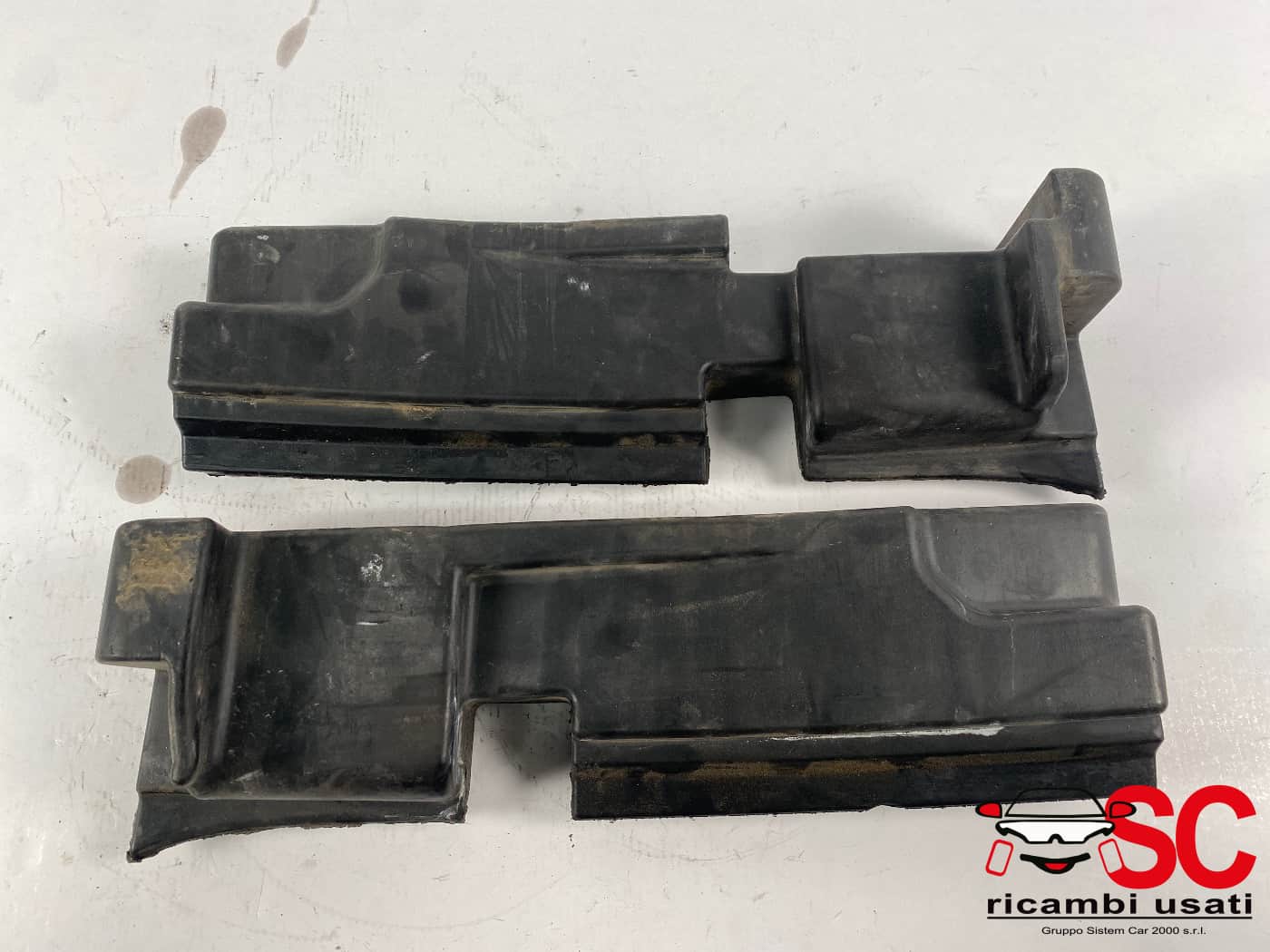 Isolamento Griglia Sottoparabrezza Alfa Stelvio 50557574 50553162 - 42391 Isolamento Griglia Sottoparabrezza Alfa Stelvio 50557574 50553162 - 42391