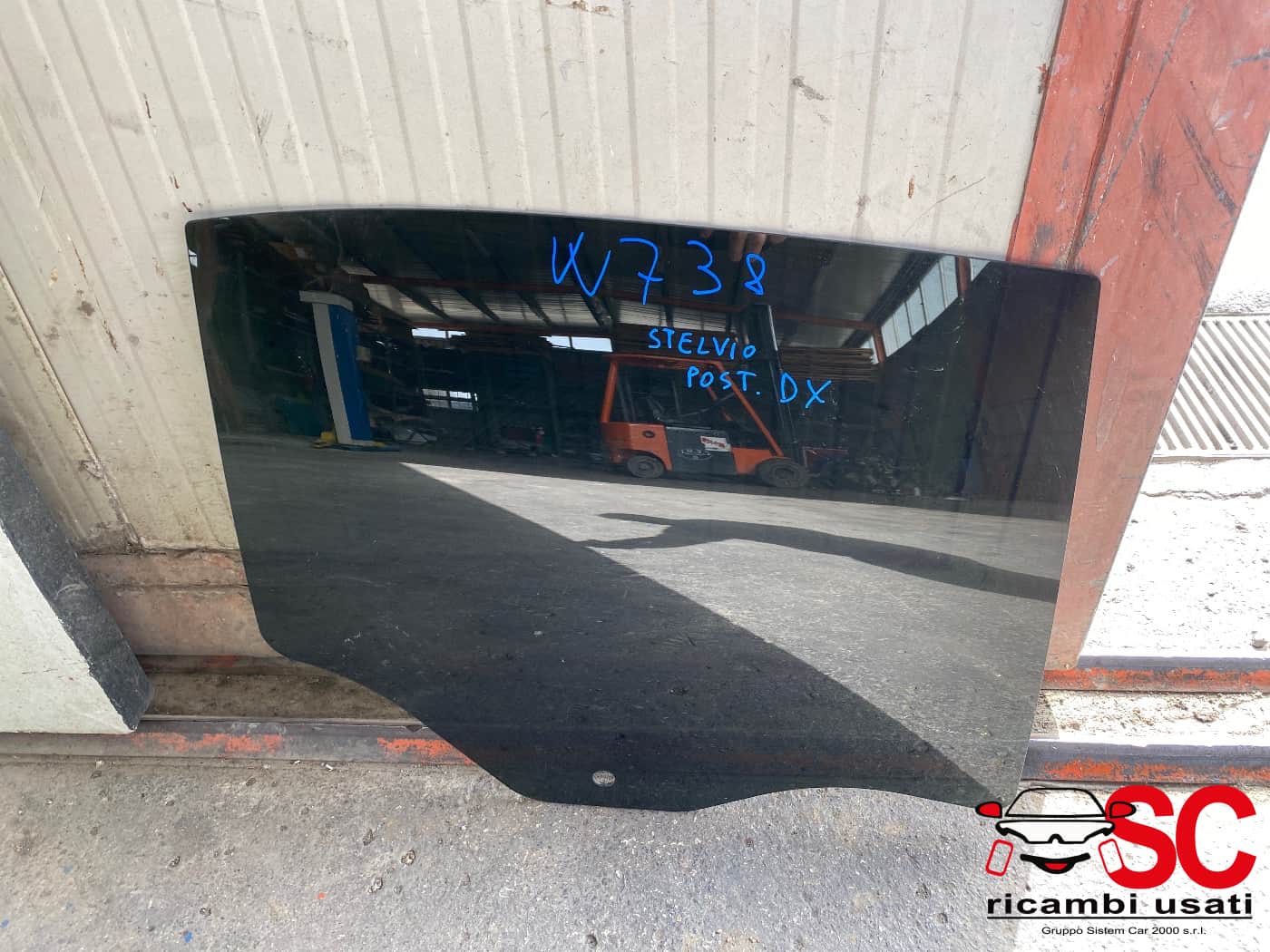 Vetro Posteriore Dx Oscurato Alfa Romeo Stelvio 50560341 - W00738 Vetro Posteriore Dx Oscurato Alfa Romeo Stelvio 50560341 - W00738