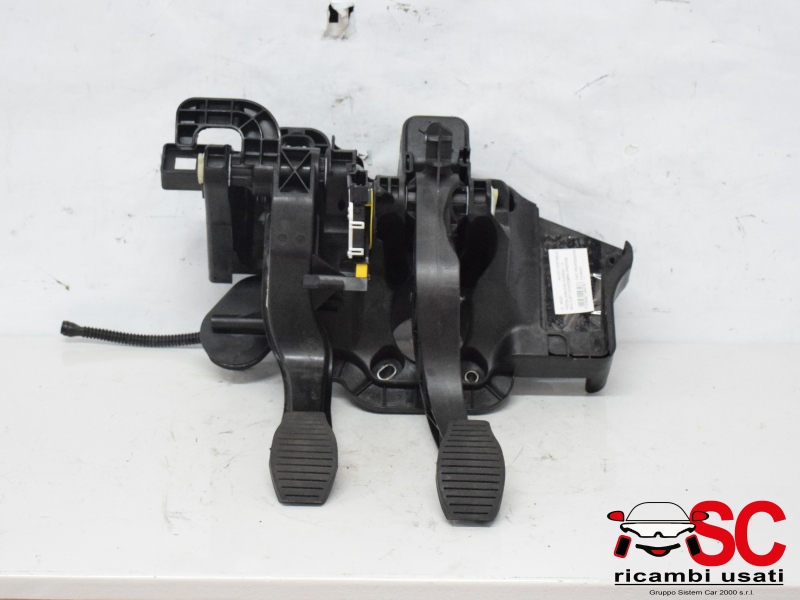 Pedaliera Fiat Fiorino 1.3 Multijet - 36301 Pedaliera Fiat Fiorino 1.3 Multijet - 36301