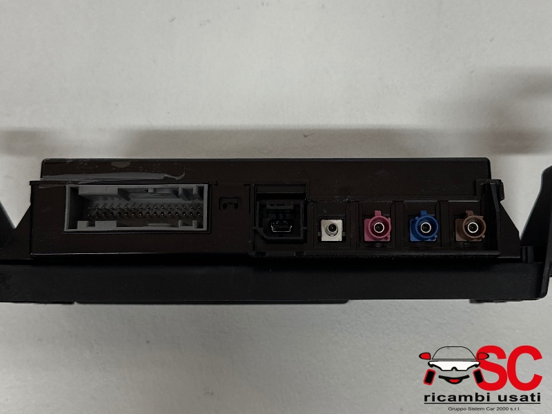 Centralina Autoradio Fiat 500 Elettrica 52180353 52211206 52138030 - 37077 Centralina Autoradio Fiat 500 Elettrica 52180353 52211206 52138030 - 37077