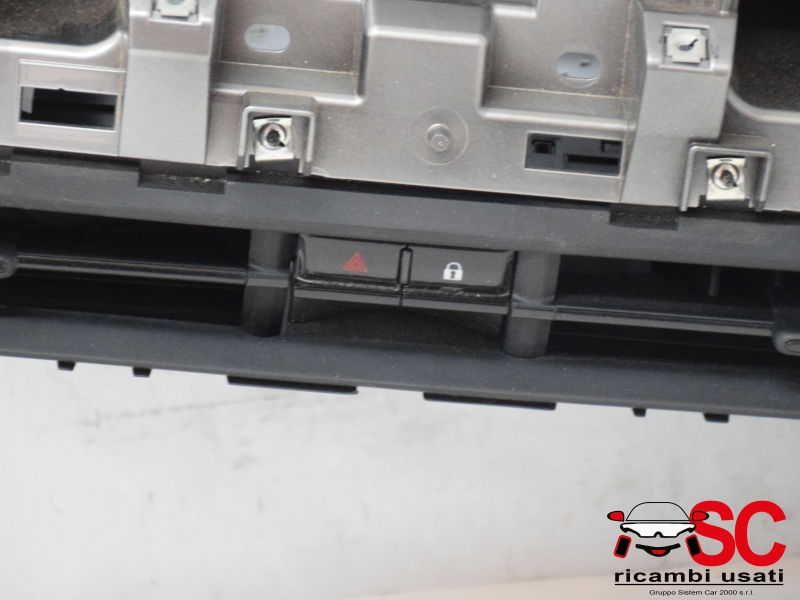 Diffusore Aria Cruscotto Fiat 500 Elettrica 735715263 - 37133 Diffusore Aria Cruscotto Fiat 500 Elettrica 735715263 - 37133