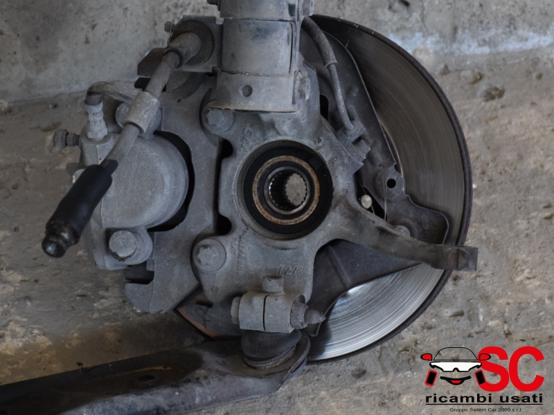 Mozzo Anteriore Destro Fiat New Panda 1.3 Mjt - 37182 Mozzo Anteriore Destro Fiat New Panda 1.3 Mjt - 37182