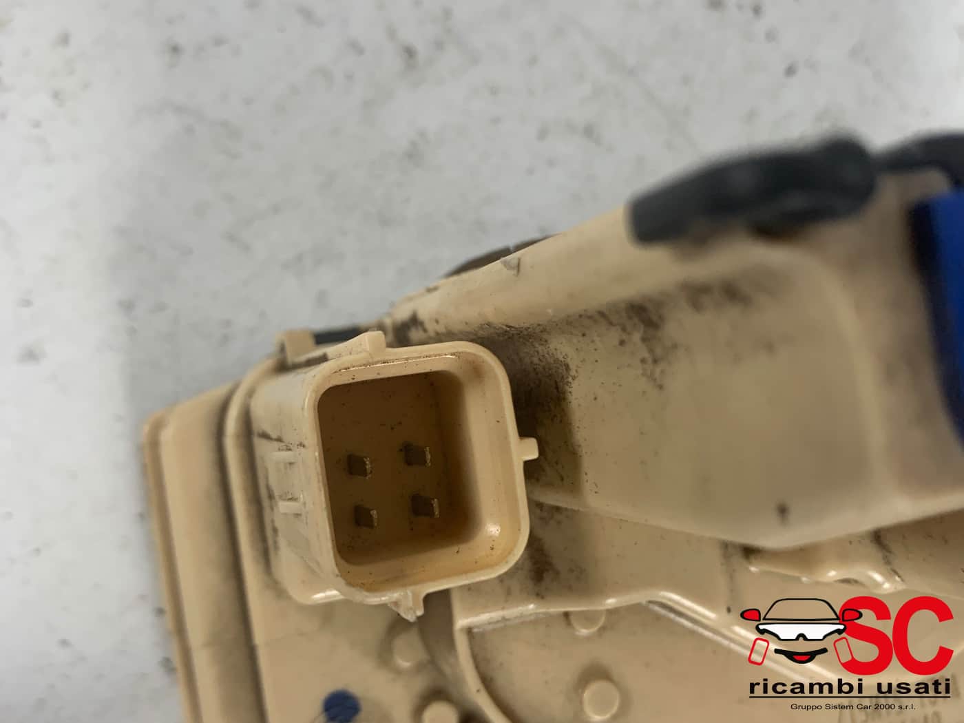 Serratura Porta Anteriore Destra Fiat New Panda 52018464 - 39213 Serratura Porta Anteriore Destra Fiat New Panda 52018464 - 39213