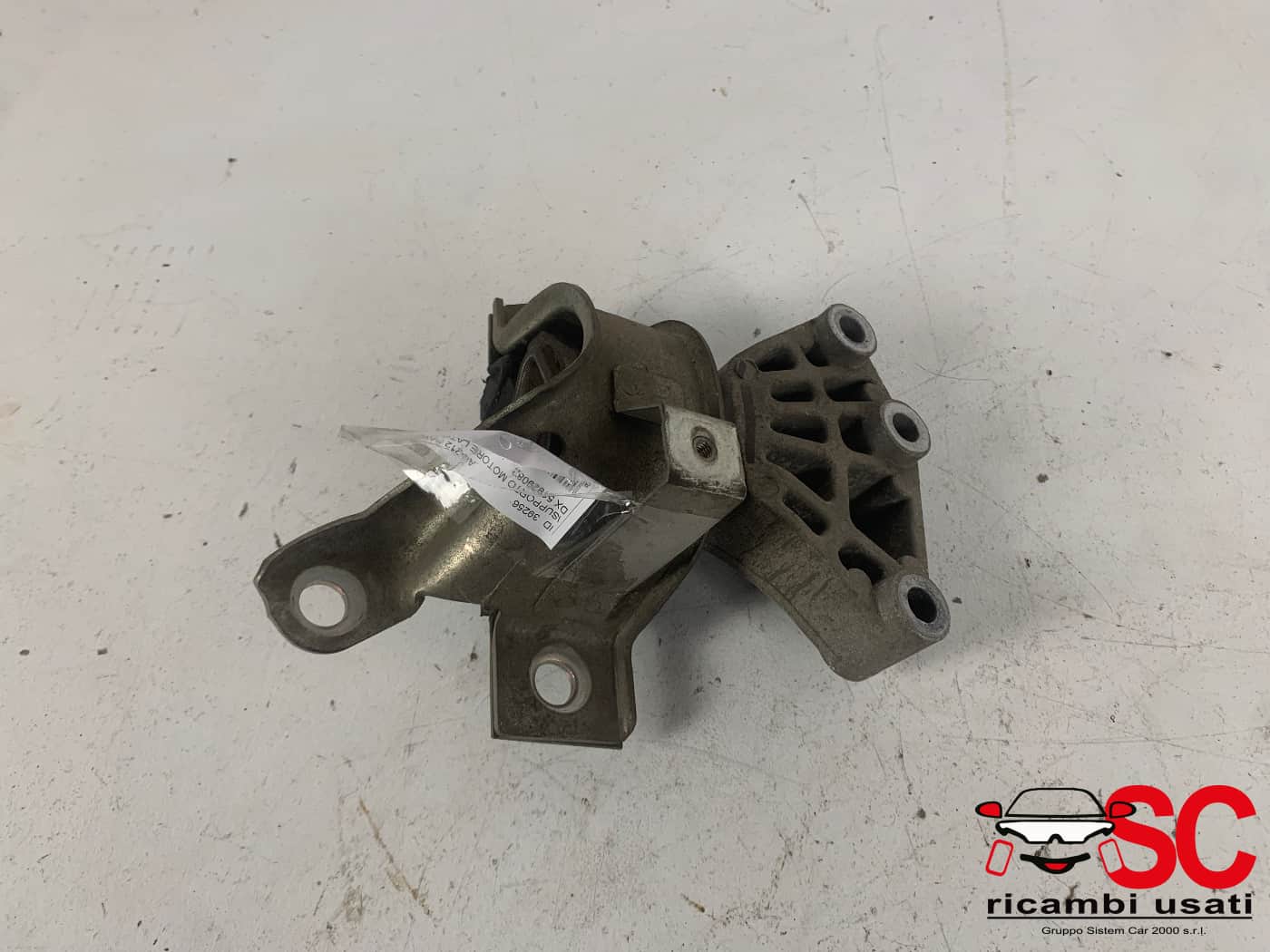 Supporto Motore Fiat New Panda 1.3 Multijet 51929082 - 39256 Supporto Motore Fiat New Panda 1.3 Multijet 51929082 - 39256