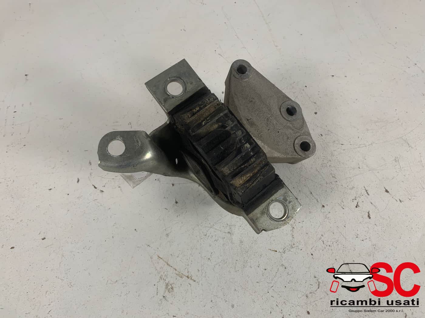 Supporto Motore Fiat New Panda 1.3 Multijet 51929082 - 39256 Supporto Motore Fiat New Panda 1.3 Multijet 51929082 - 39256