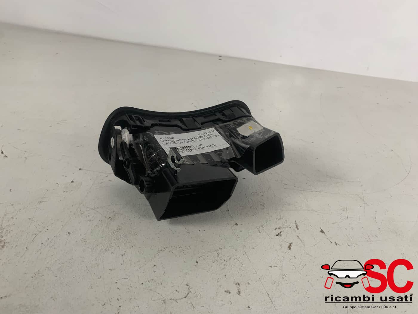 Diffusore Aria Condizionata Sx Fiat New Panda 735597683 - 39300 Diffusore Aria Condizionata Sx Fiat New Panda 735597683 - 39300
