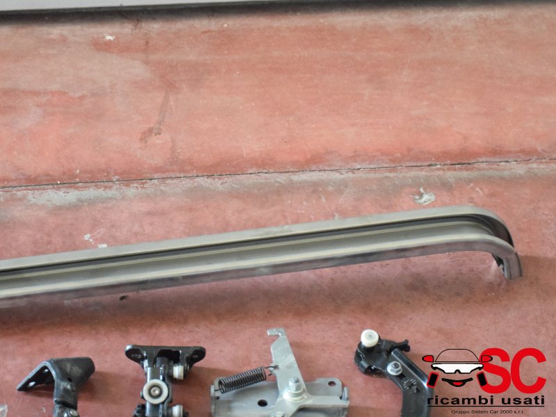 Guida Porta Scorrevole Con Binari Fiat Ducato - 36648 Guida Porta Scorrevole Con Binari Fiat Ducato - 36648