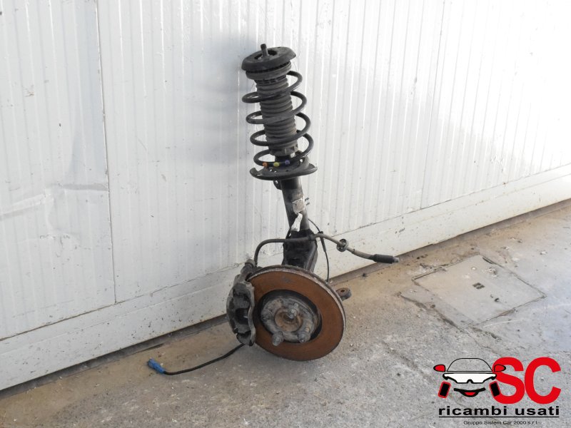 Mozzo Montante Anteriore Sinistro Peugeot 2008 364690 - 36708 Mozzo Montante Anteriore Sinistro Peugeot 2008 364690 - 36708