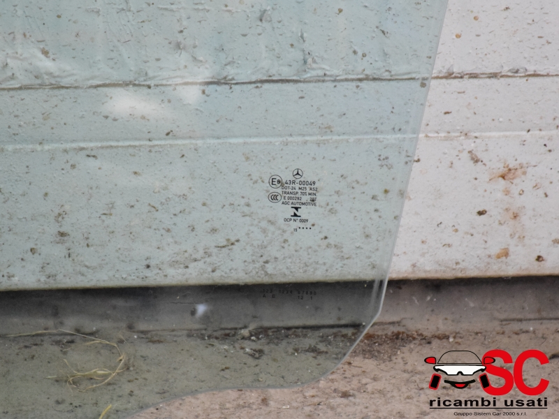 Vetro Scendente Anteriore Sinistro Classe B W246  - 37148