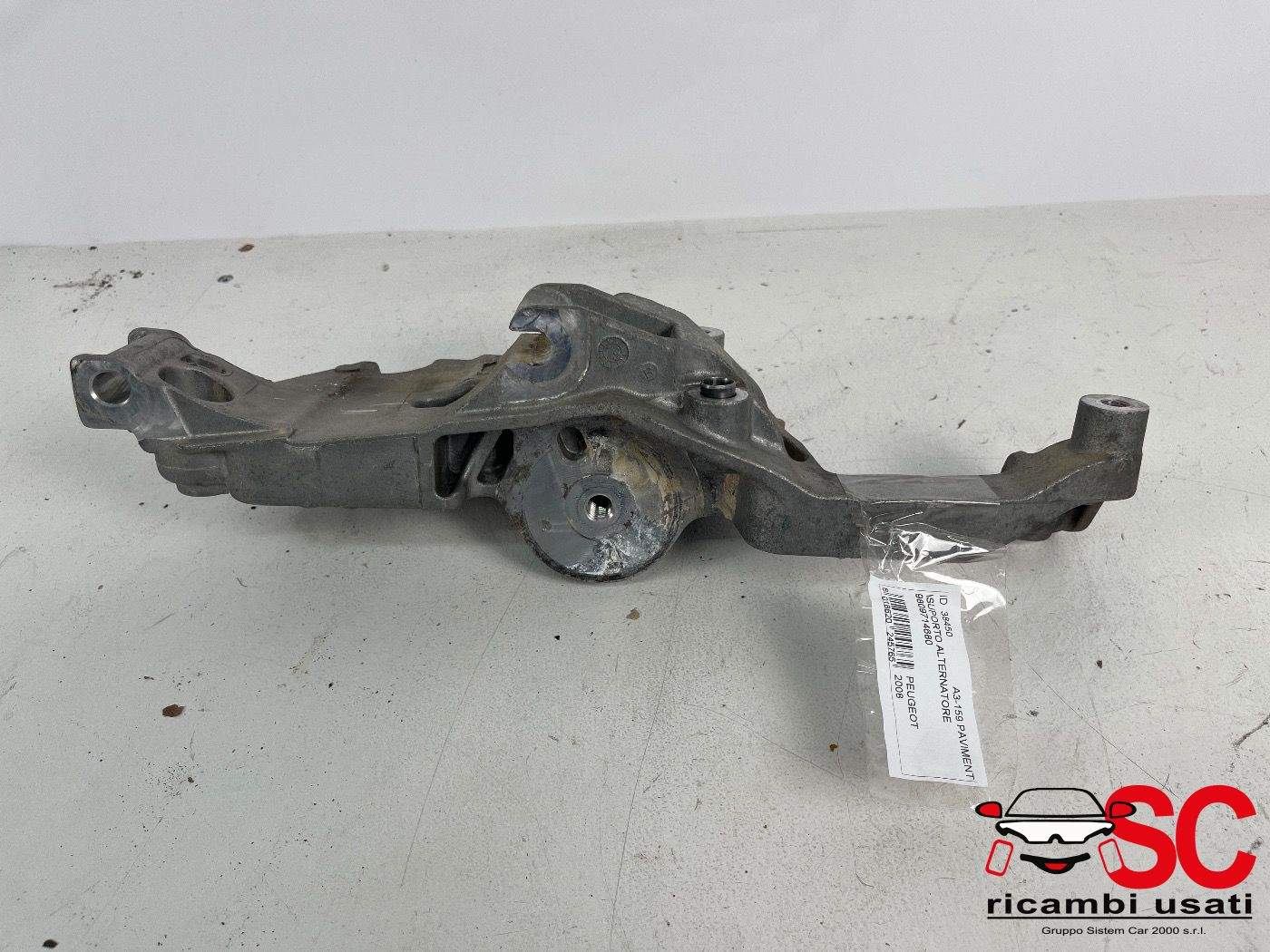 Staffa Supporto Alternatore Peugeot 2008 9809714680 - 38450 Staffa Supporto Alternatore Peugeot 2008 9809714680 - 38450