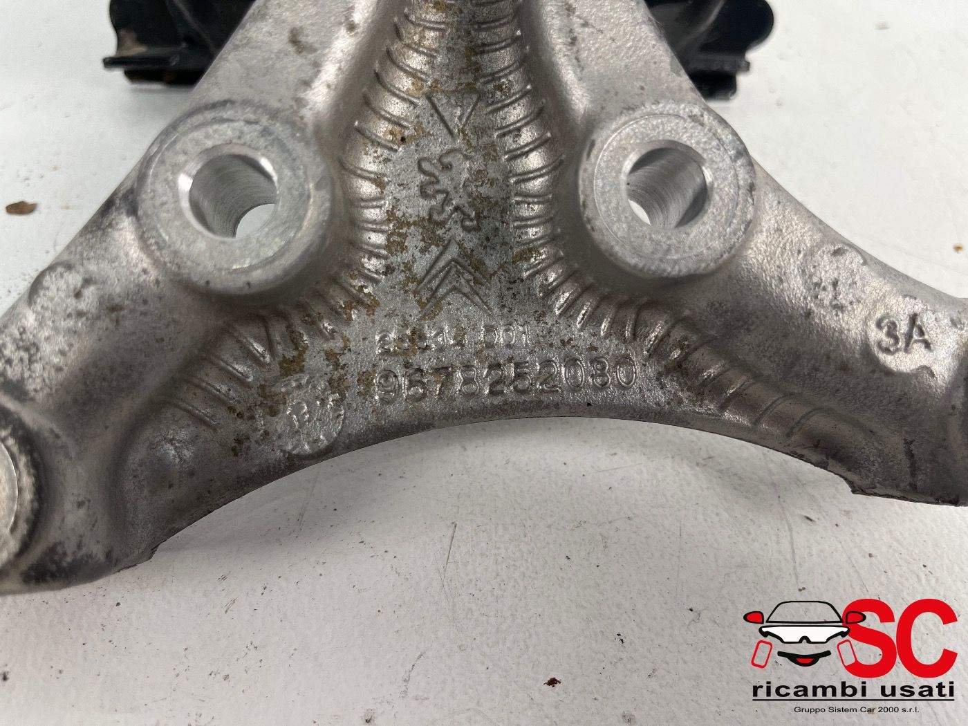 Supporto Motore Lato Destro Peugeot 2008 9678252080 - 38457