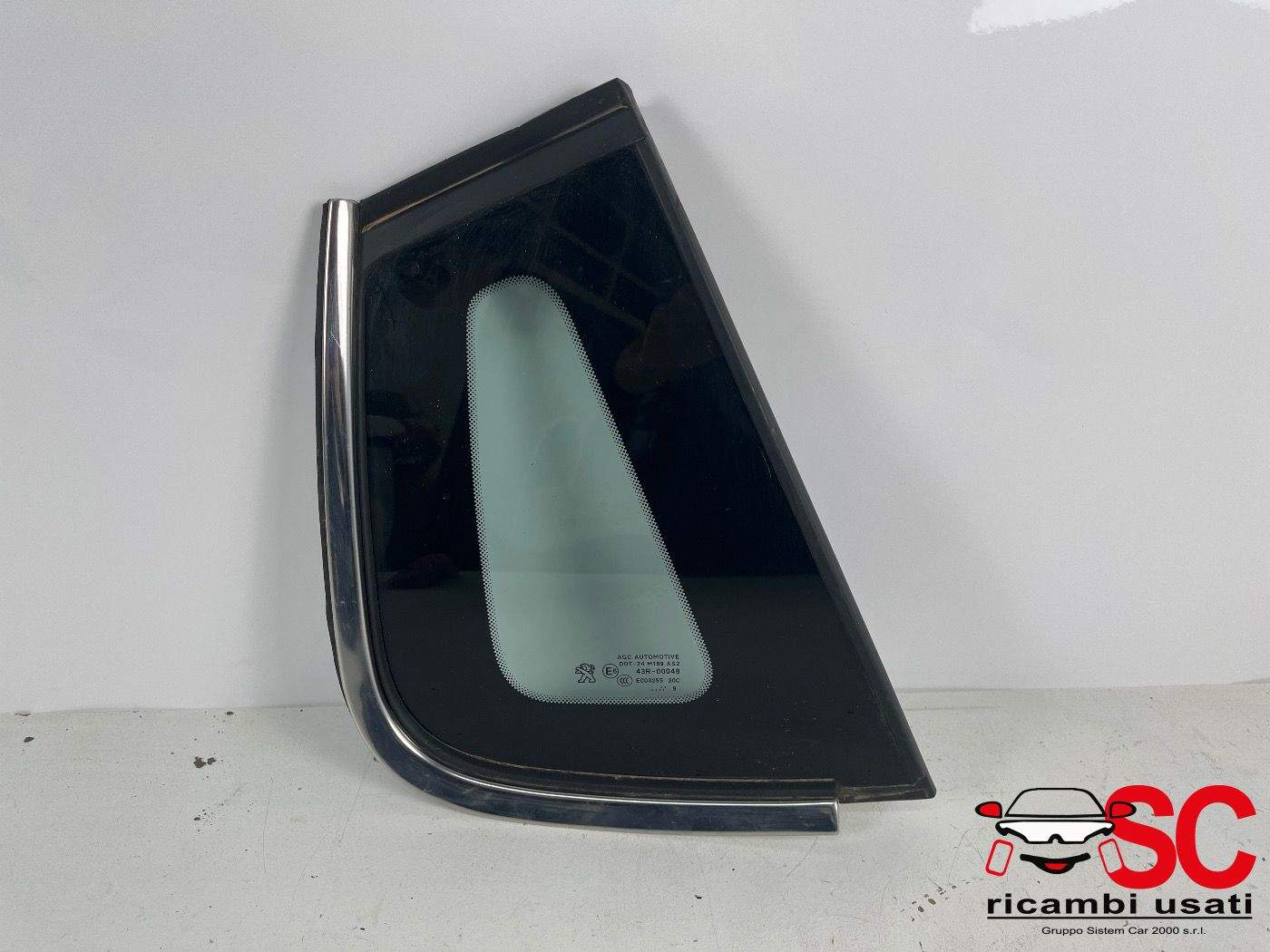 Vetro Fisso Posteriore Destro Peugeot 2008 9800983780 9802557380 - 38475 Vetro Fisso Posteriore Destro Peugeot 2008 9800983780 9802557380 - 38475