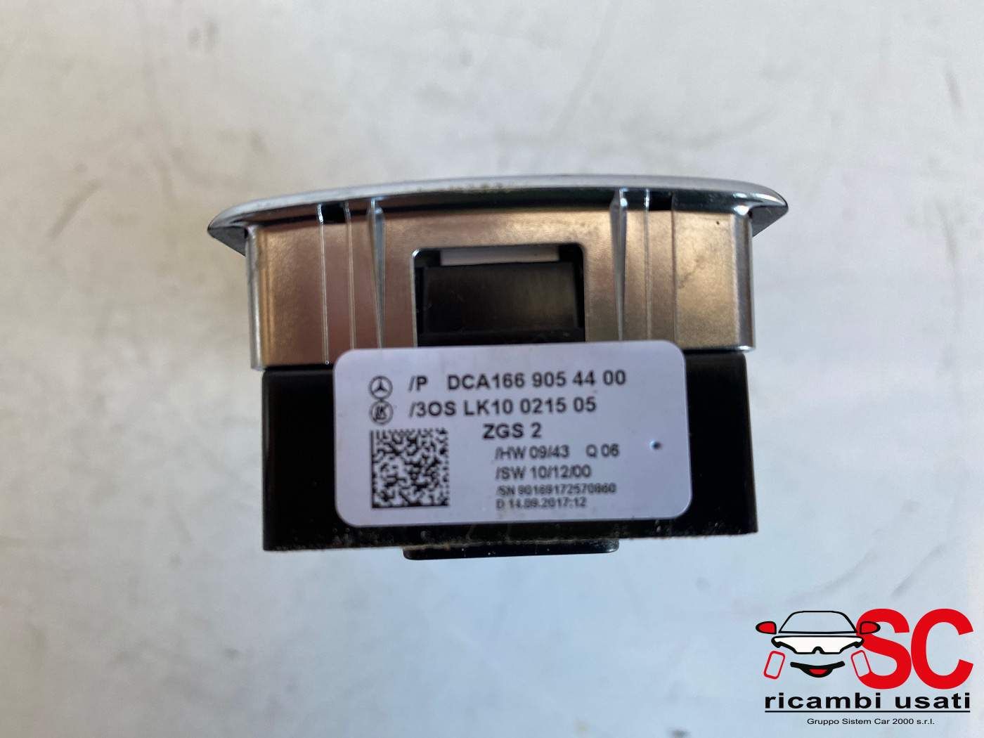 Pulsantiera Alzavetro Anteriore Sx Mercedes Cla A1669054400 - 38609 Pulsantiera Alzavetro Anteriore Sx Mercedes Cla A1669054400 - 38609