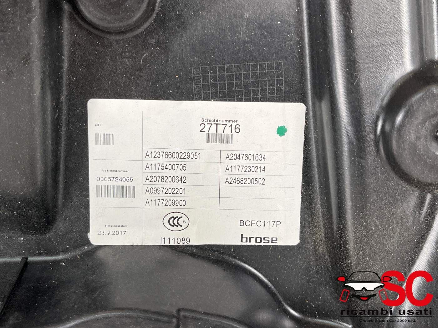 Alzavetro Anteriore Destro Mercedes Cla W117 A1177209900 - 38621