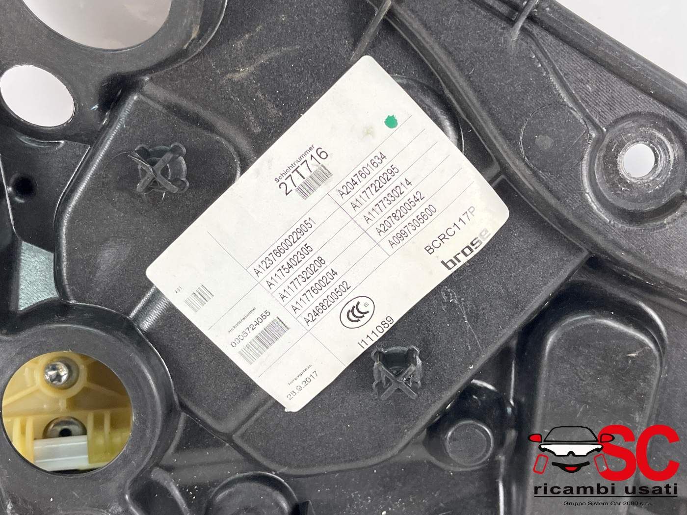 Alzavetro Posteriore Destro Mercedes Cla W117 A1177220295 - 38631 Alzavetro Posteriore Destro Mercedes Cla W117 A1177220295 - 38631