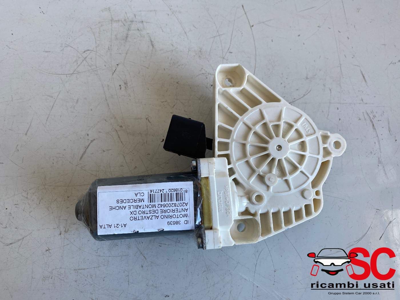 Alzavetro Anteriore Destro Mercedes Cla W117 A2078200642 - 38639 Alzavetro Anteriore Destro Mercedes Cla W117 A2078200642 - 38639