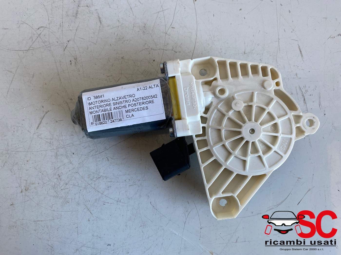 Alzavetro Anteriore Sinistro Mercedes Cla W117 A2078200542 - 38641 Alzavetro Anteriore Sinistro Mercedes Cla W117 A2078200542 - 38641