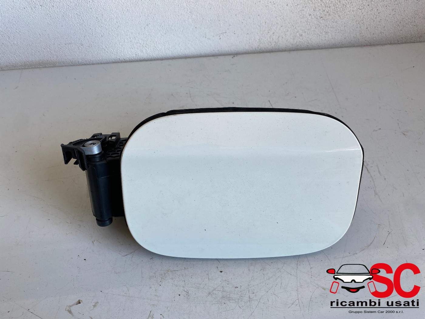 Sportello Tappo Carburante Mercedes Cla W117 A1176304100 - 38675 Sportello Tappo Carburante Mercedes Cla W117 A1176304100 - 38675