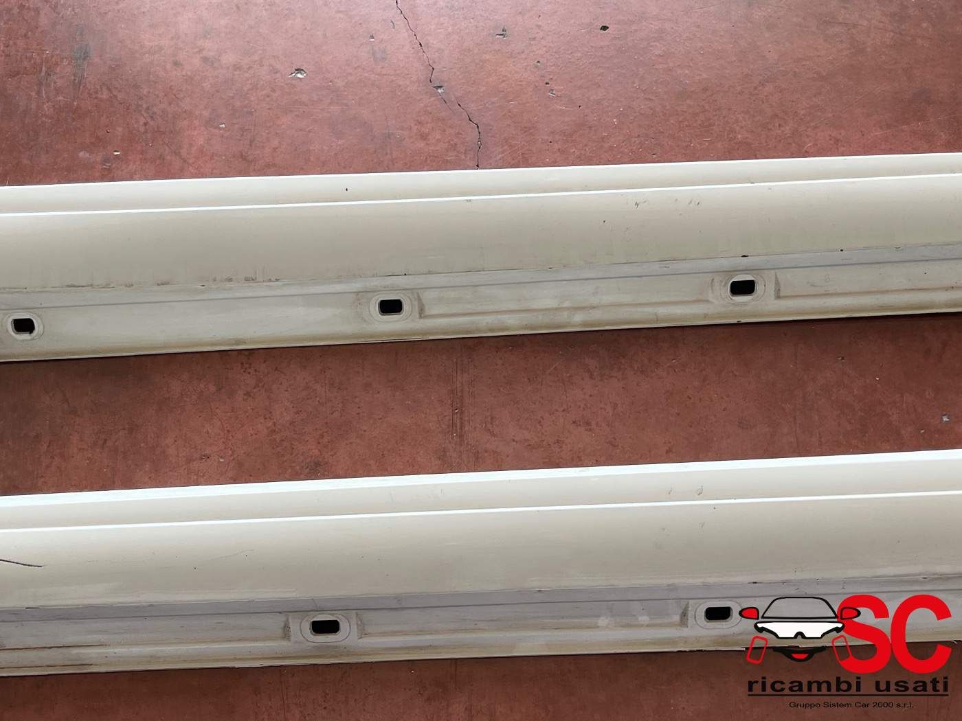 Minigonna Sottoporta Dx E Sx Mercedes Cla W117  - 38722