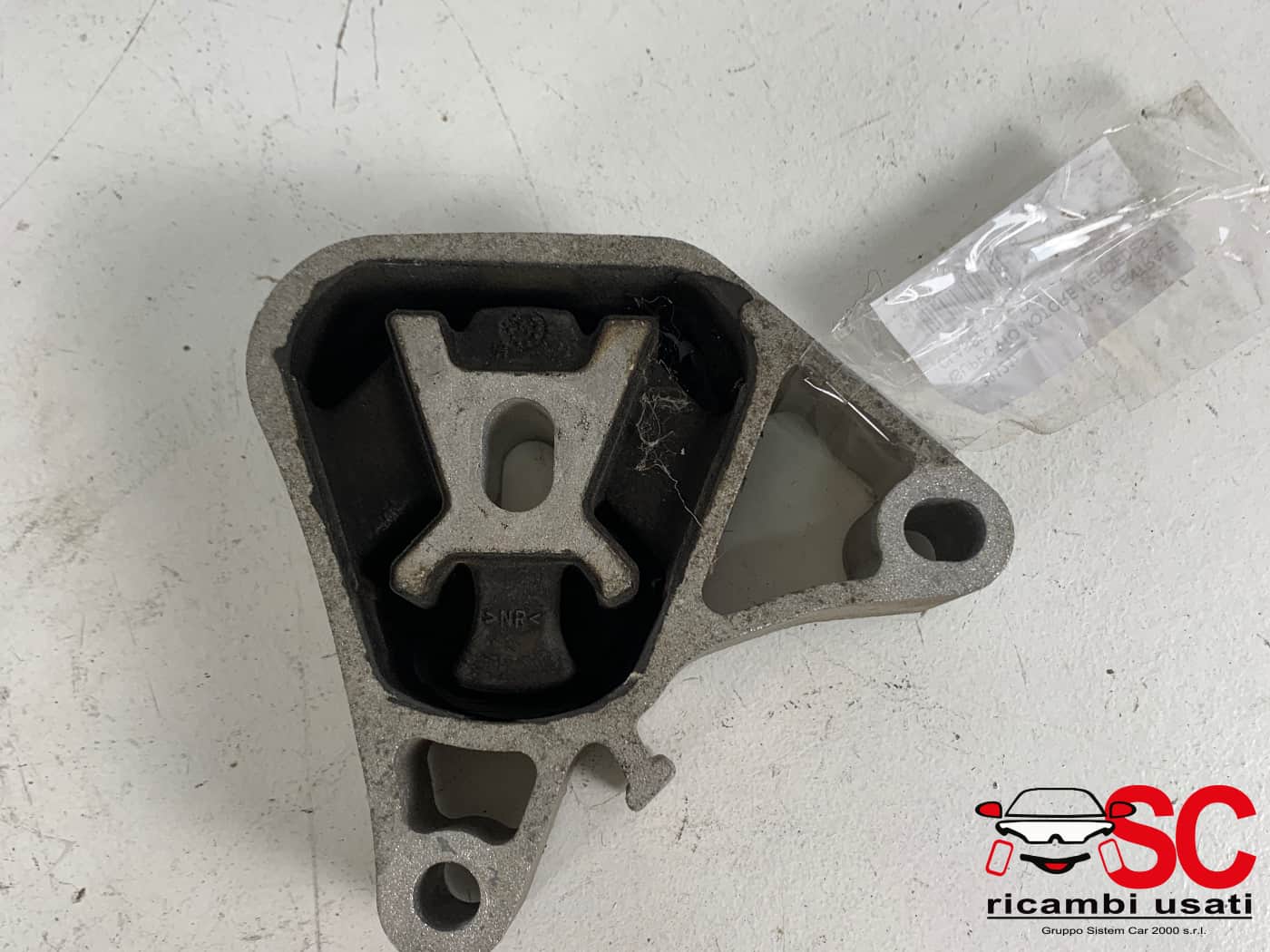 Supporto Motore Classe B W246 - 39121 Supporto Motore Classe B W246 - 39121