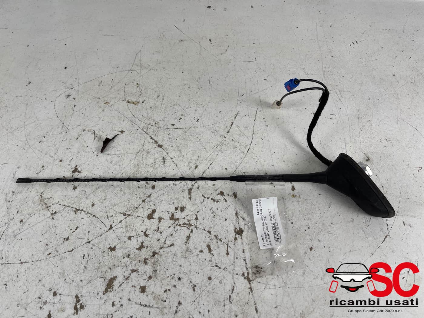 Antenna Auto Radio Peugeot 2008 9801610880 - 41883