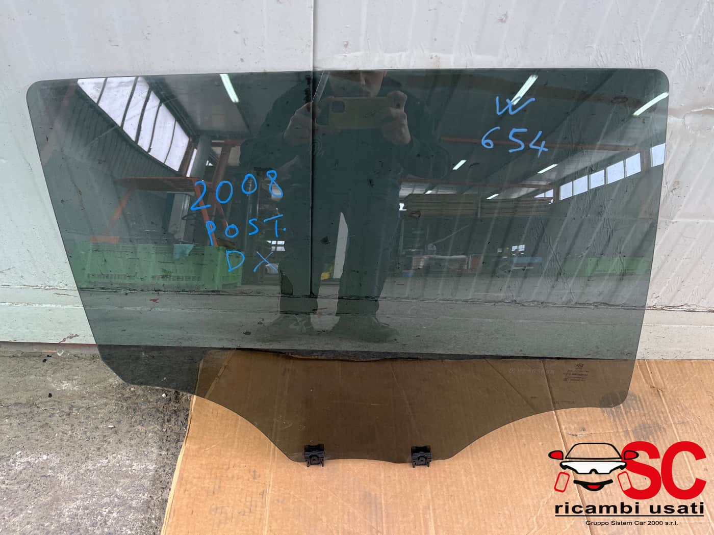 Vetro Scendente Posteriore Destro Peugeot 2008 - W00654 Vetro Scendente Posteriore Destro Peugeot 2008 - W00654