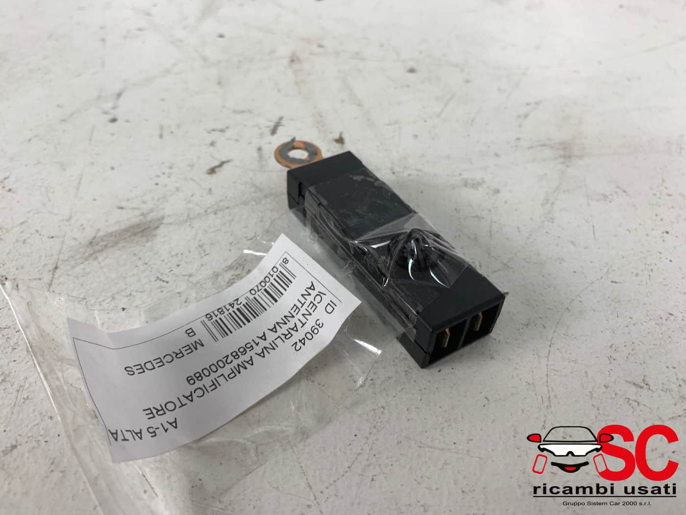 AMPLIFICATORE ANTENNA MERCEDES Classe B W246 2° Serie A1568200089 (12>)