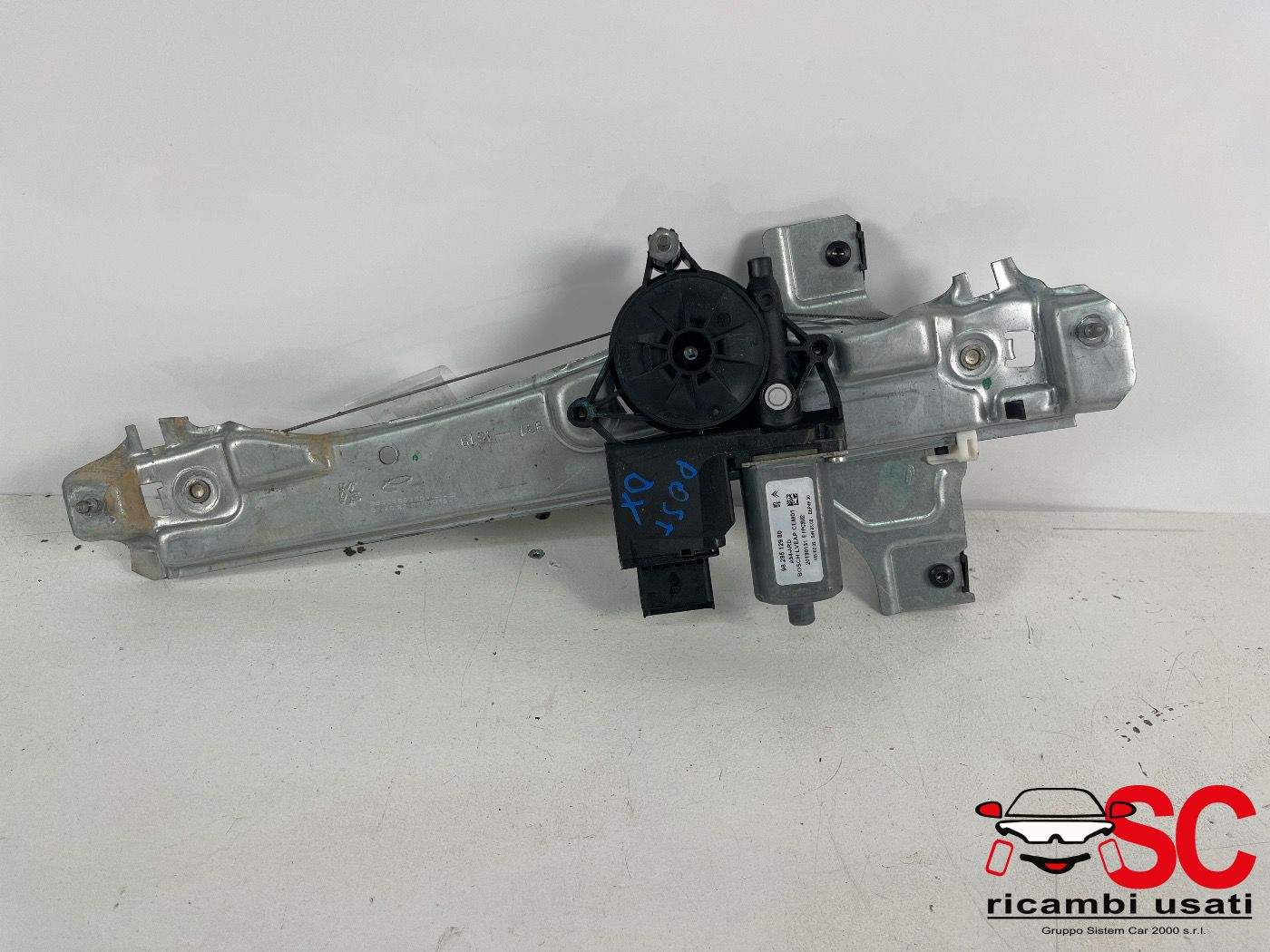 Alzavetro Posteriore Destro Peugeot 2008 9829512980 9830590280 - 38480 Alzavetro Posteriore Destro Peugeot 2008 9829512980 9830590280 - 38480