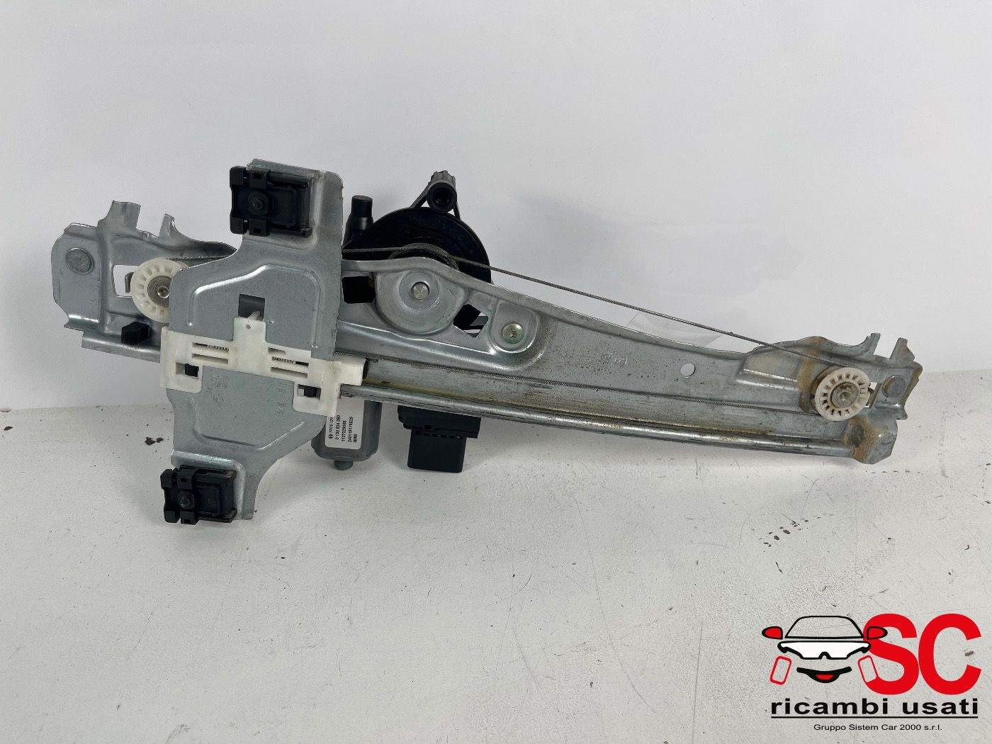 Alzavetro Posteriore Destro Peugeot 2008 9829512980 9830590280 - 38480 Alzavetro Posteriore Destro Peugeot 2008 9829512980 9830590280 - 38480