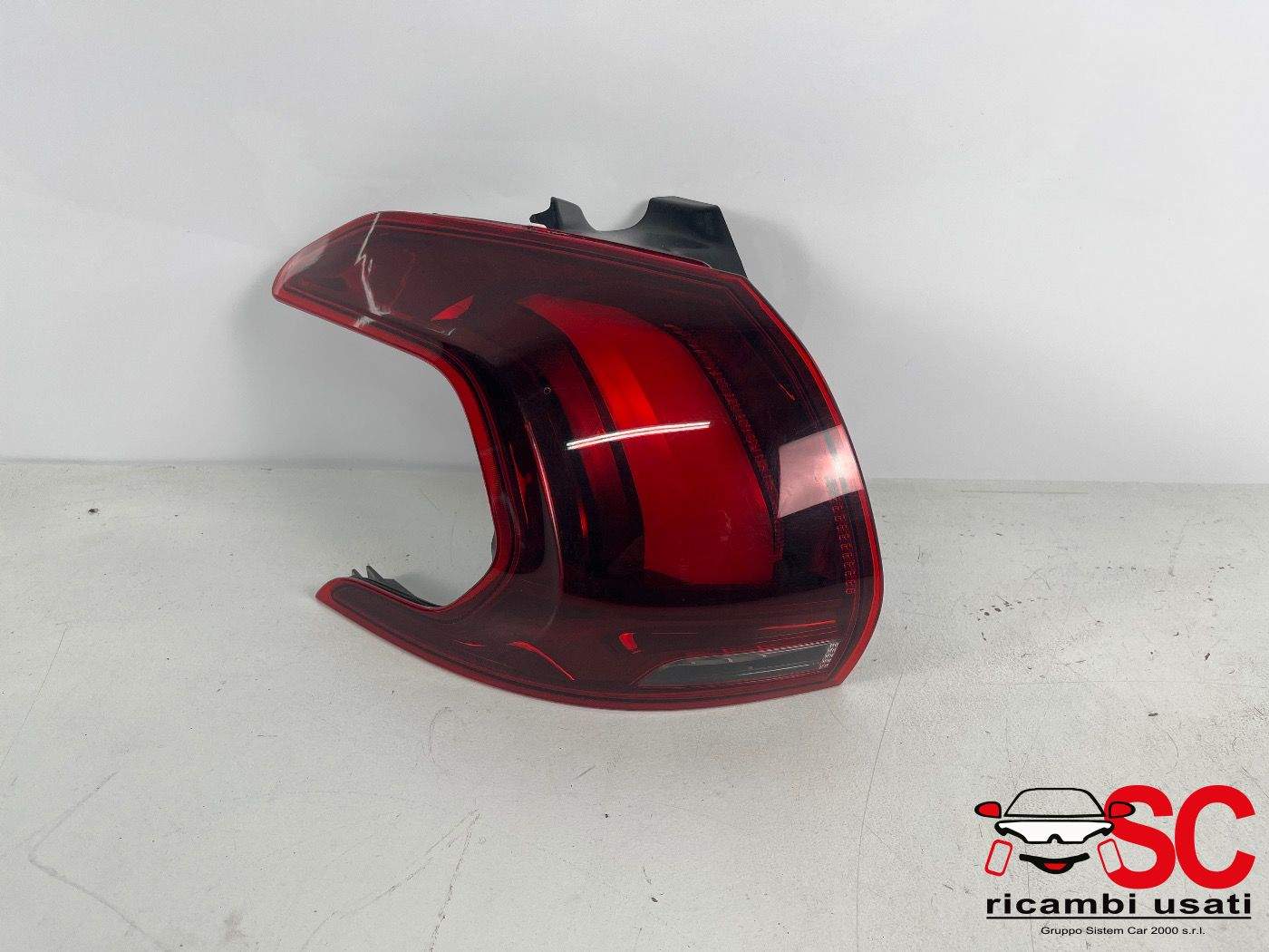 Fanale Stop Posteriore Sinistro Peugeot 2008 9826730480 - 38483