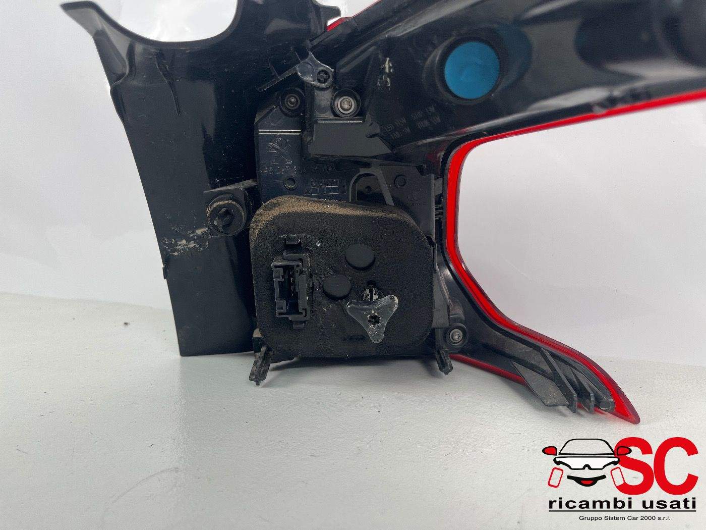 Fanale Stop Posteriore Sinistro Peugeot 2008 9826730480 - 38483