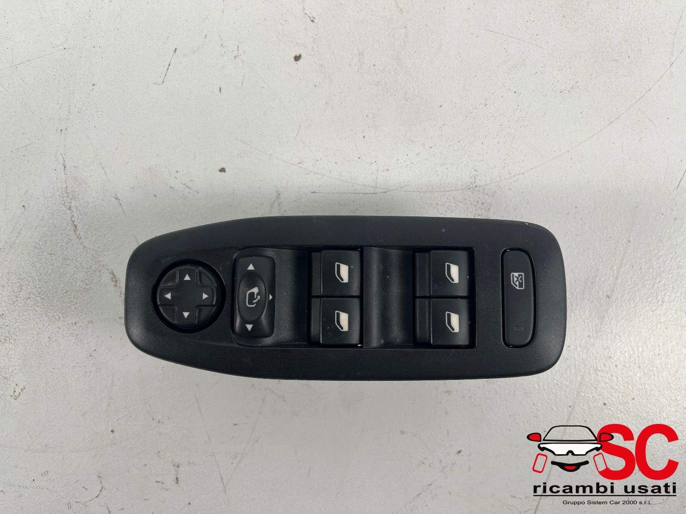 Pulsantiera Alzavetro Anteriore Sx Peugeot 2008 98242539ZD - 38523